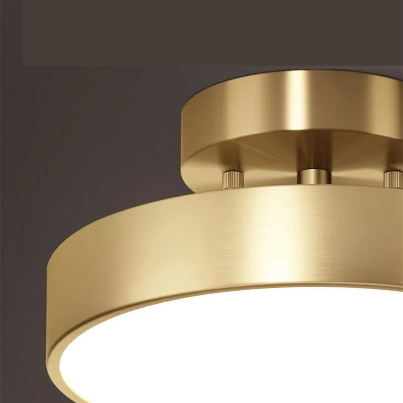 Adjustable Ceiling Light with Rotating Round Head – LED Fixture for Task Lighting in Kitchens or Workspaces