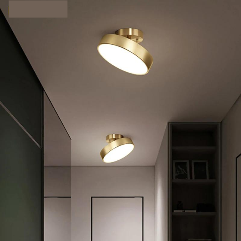 Adjustable Ceiling Light with Rotating Round Head – LED Fixture for Task Lighting in Kitchens or Workspaces