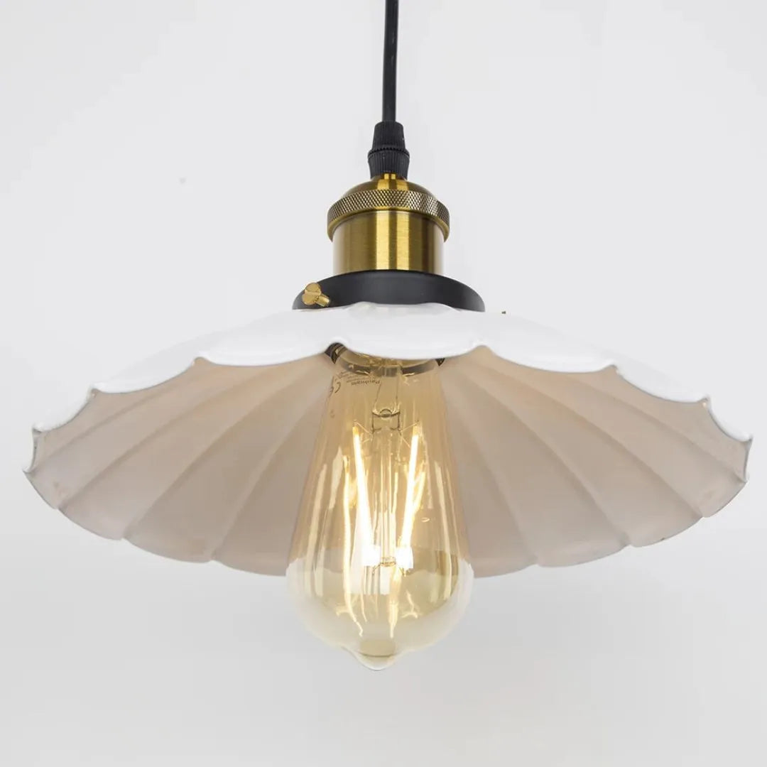 Rustic Barn Style Pendant Light – Vintage Farmhouse Ceiling Lamp for Kitchen or Loft