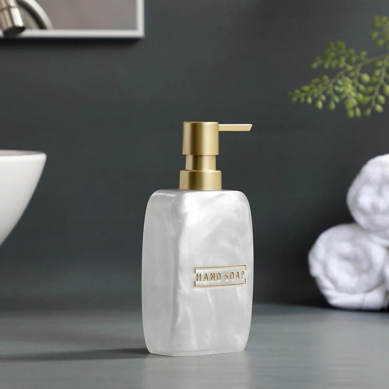 3-Piece Resin Bathroom Accessory Set – Elegant & Functional Soap Dispenser, Cup & Tray