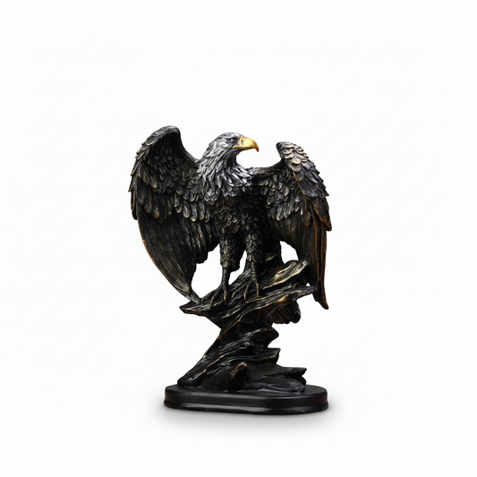 Nordic Eagle Sculpture – Bold Resin Art Piece for Luxury Home Decoration