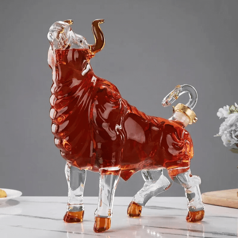 Bull-Shaped Crystal Decanter 1000ml – Luxury Whiskey & Wine Carafe