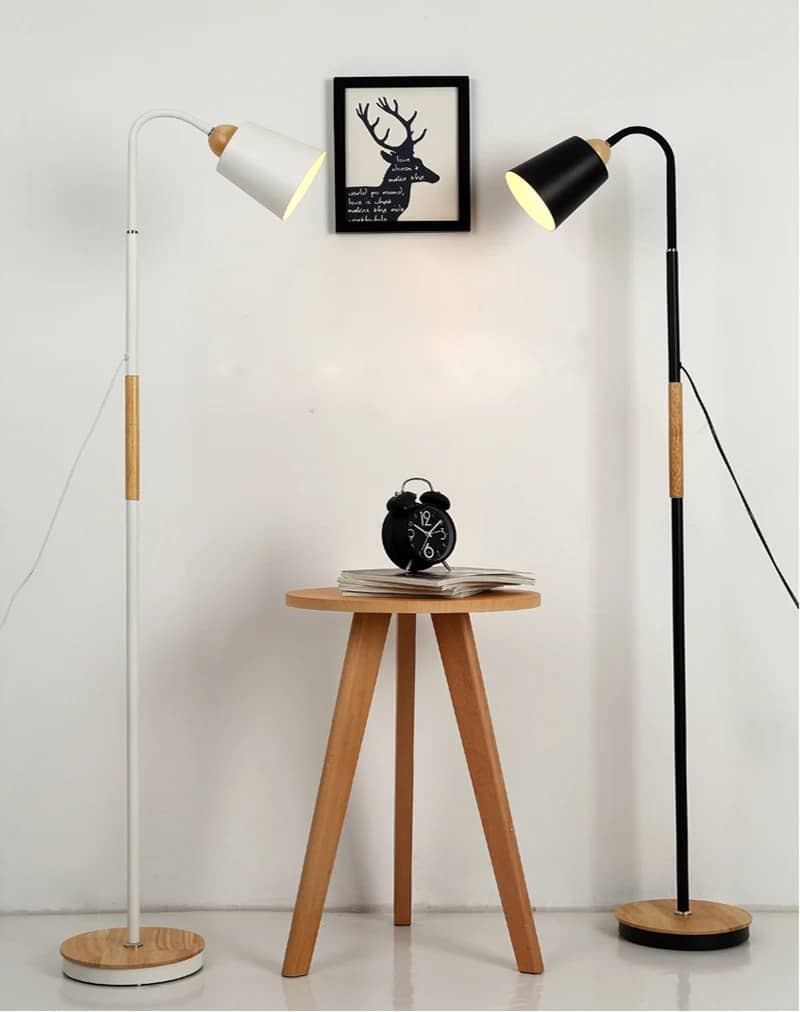Flexible Metal Floor Lamp – Adjustable Standing LED Lamp for Living Room & Office