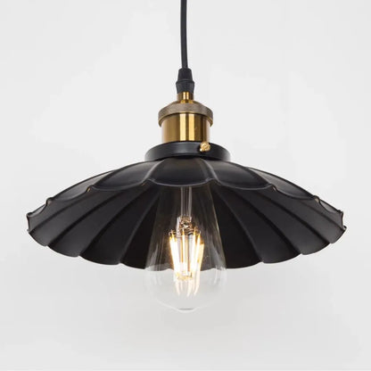 Rustic Barn Style Pendant Light – Vintage Farmhouse Ceiling Lamp for Kitchen or Loft