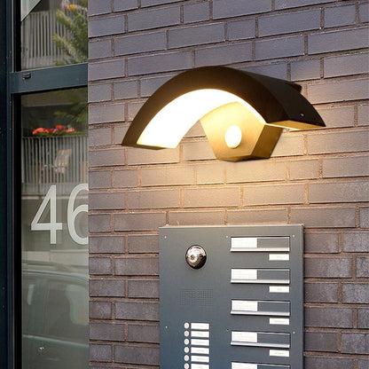 Premium Outdoor Waterproof Wall Light – Durable LED Exterior Lighting for Garden & Porch