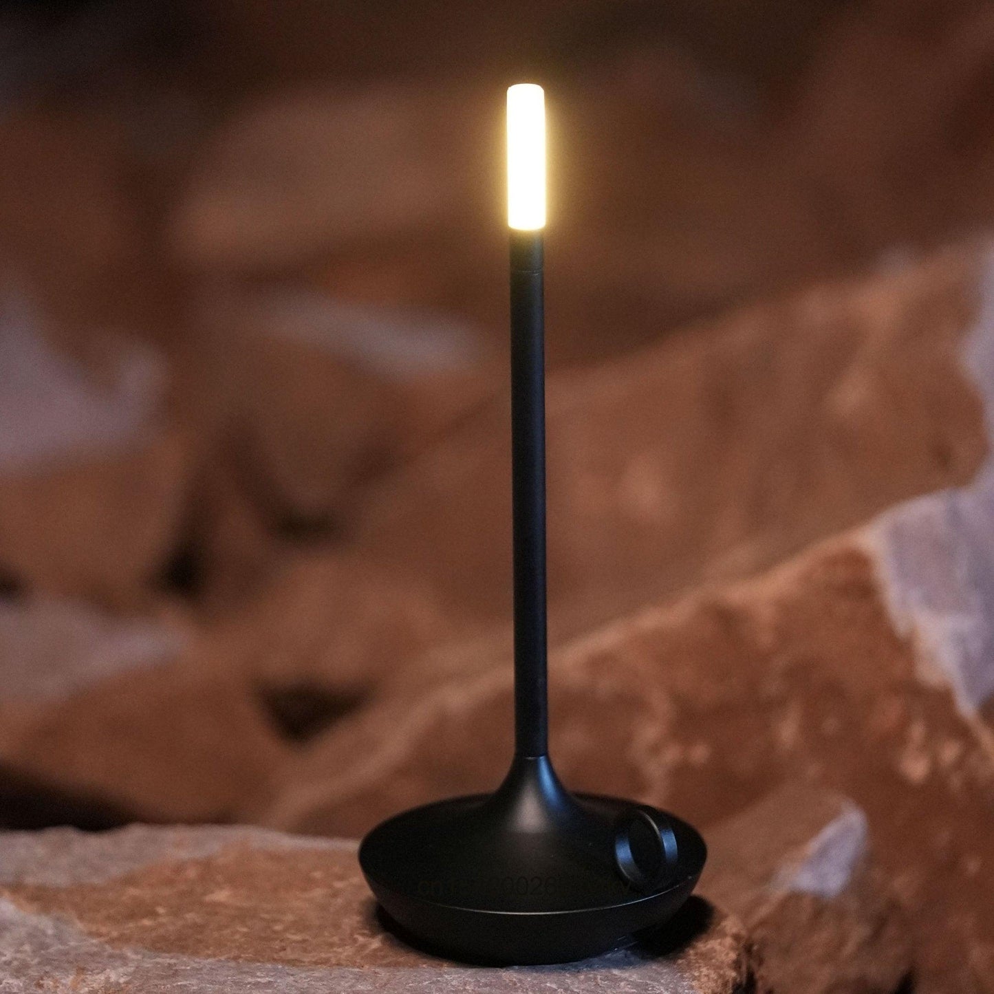 Candle-Style LED Table Lamp – Romantic Decorative Light for Bedroom, Living Room & Café