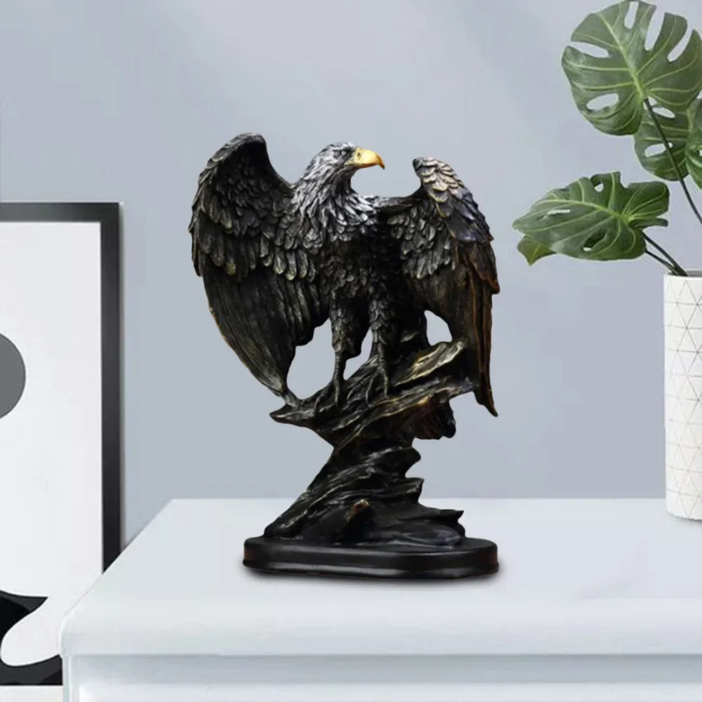 Nordic Eagle Sculpture – Bold Resin Art Piece for Luxury Home Decoration