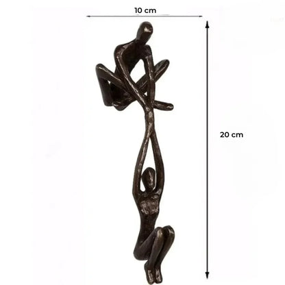 Man & Woman Resin Statue – Elegant Couple Ornament for Modern Home Decor