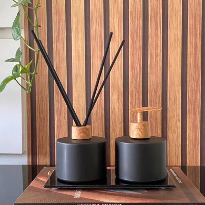 Kit Dispenser de sabonete Líquido e Difusor de ambiente