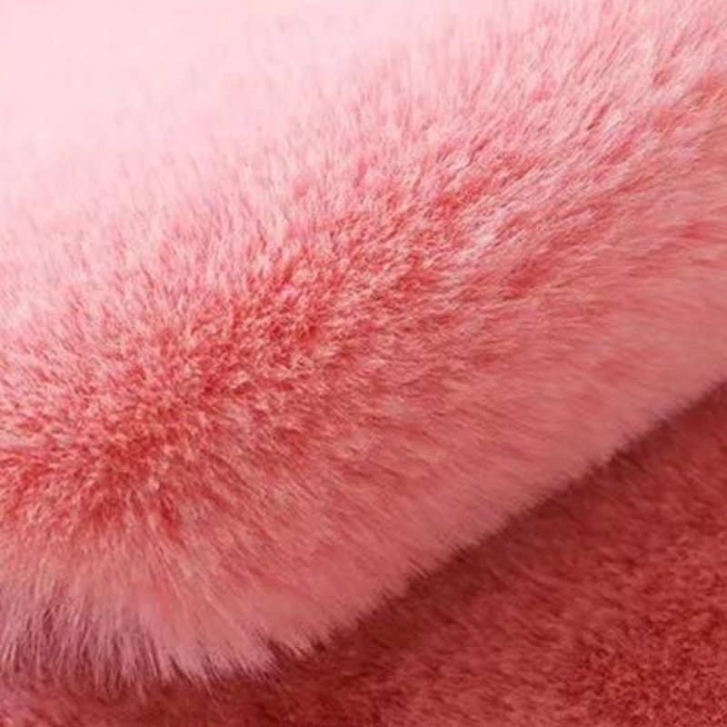 Plush Bear-Shaped Rug – Cute Decorative Carpet for Kids Bedrooms, Playrooms & Nursery Floors