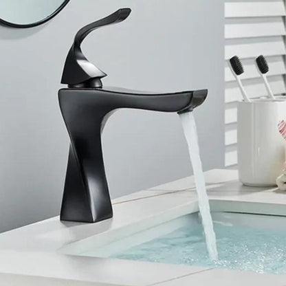 Daria Single-Handle Bathroom Faucet – Modern Mixer Tap for Bathroom Sink
