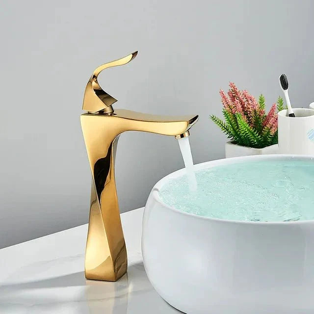 Daria Single-Handle Bathroom Faucet – Modern Mixer Tap for Bathroom Sink
